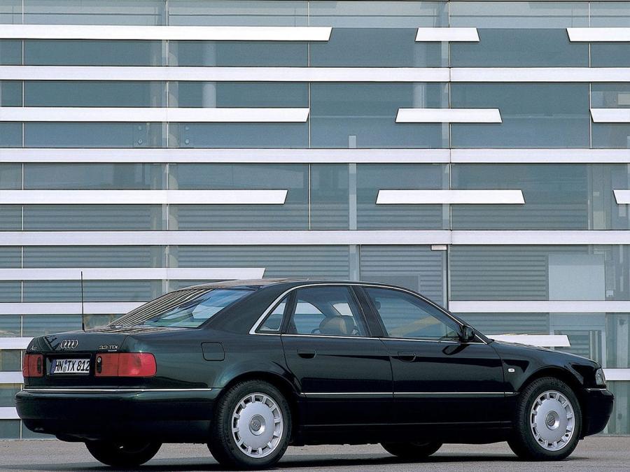  Audi A8 3.3 TDI Quattro (D2) 1999 года  (фото 2 из 7)